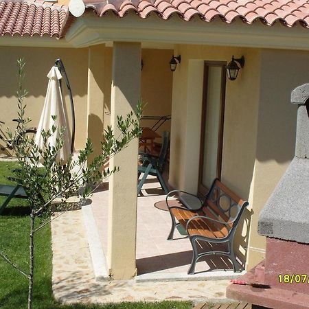 Casadelfaro Con Giardino A Pittulongu 600Metri Dalla Spiaggia オルビア エクステリア 写真