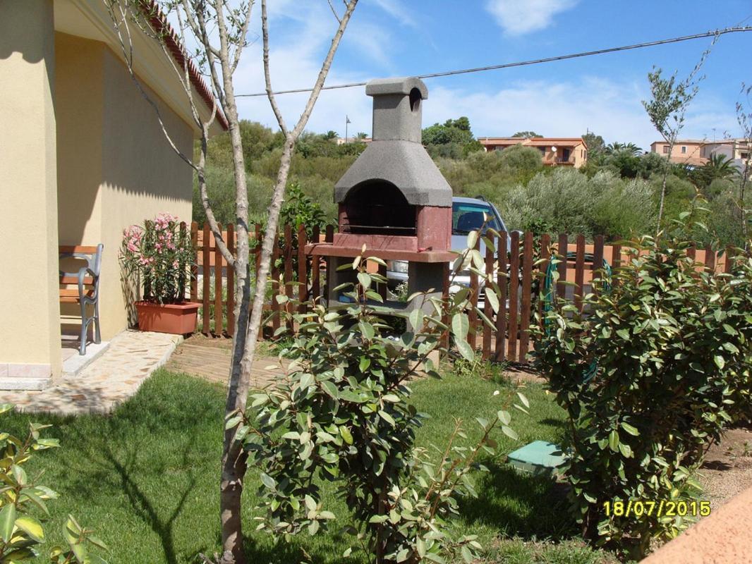 Casadelfaro Con Giardino A Pittulongu 600Metri Dalla Spiaggia オルビア エクステリア 写真