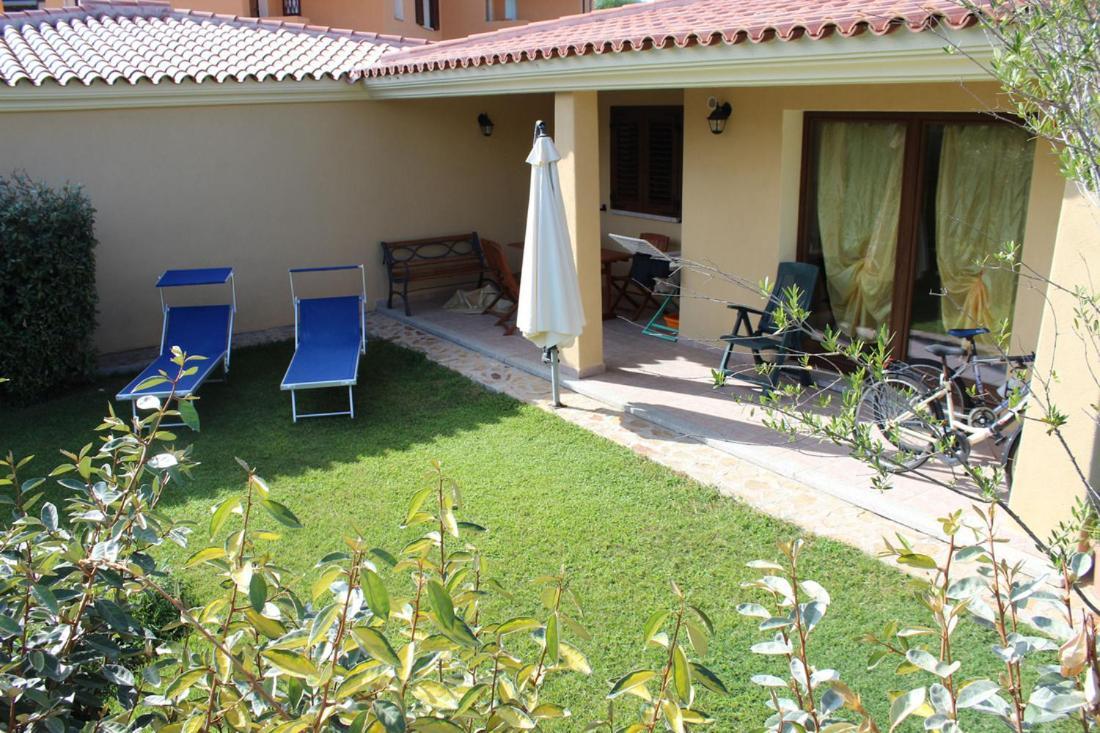 Casadelfaro Con Giardino A Pittulongu 600Metri Dalla Spiaggia オルビア エクステリア 写真