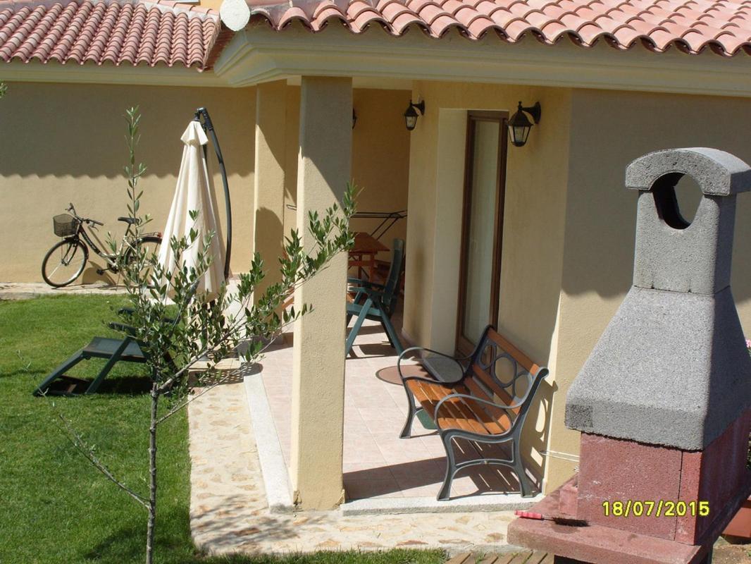 Casadelfaro Con Giardino A Pittulongu 600Metri Dalla Spiaggia オルビア エクステリア 写真
