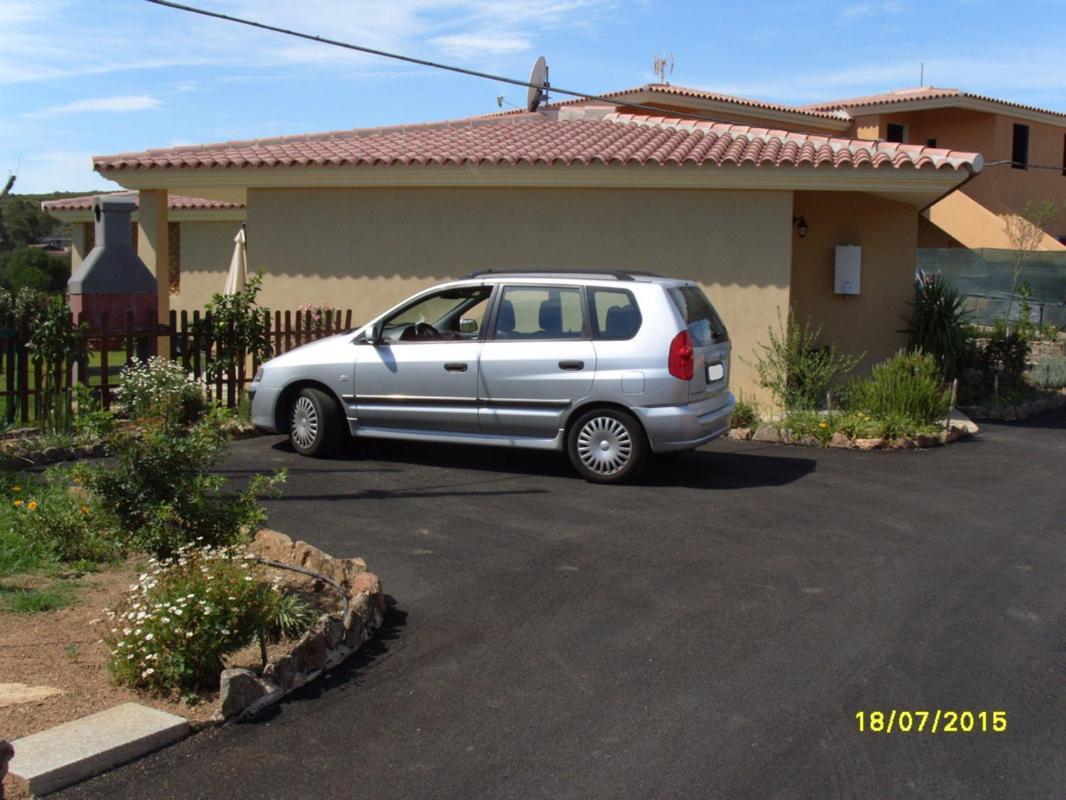 Casadelfaro Con Giardino A Pittulongu 600Metri Dalla Spiaggia オルビア エクステリア 写真