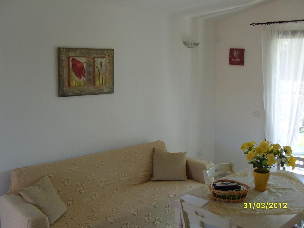 Casadelfaro Con Giardino A Pittulongu 600Metri Dalla Spiaggia オルビア エクステリア 写真