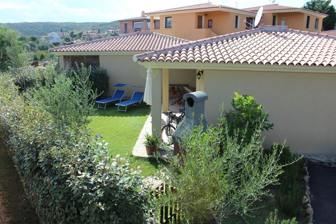 Casadelfaro Con Giardino A Pittulongu 600Metri Dalla Spiaggia オルビア エクステリア 写真